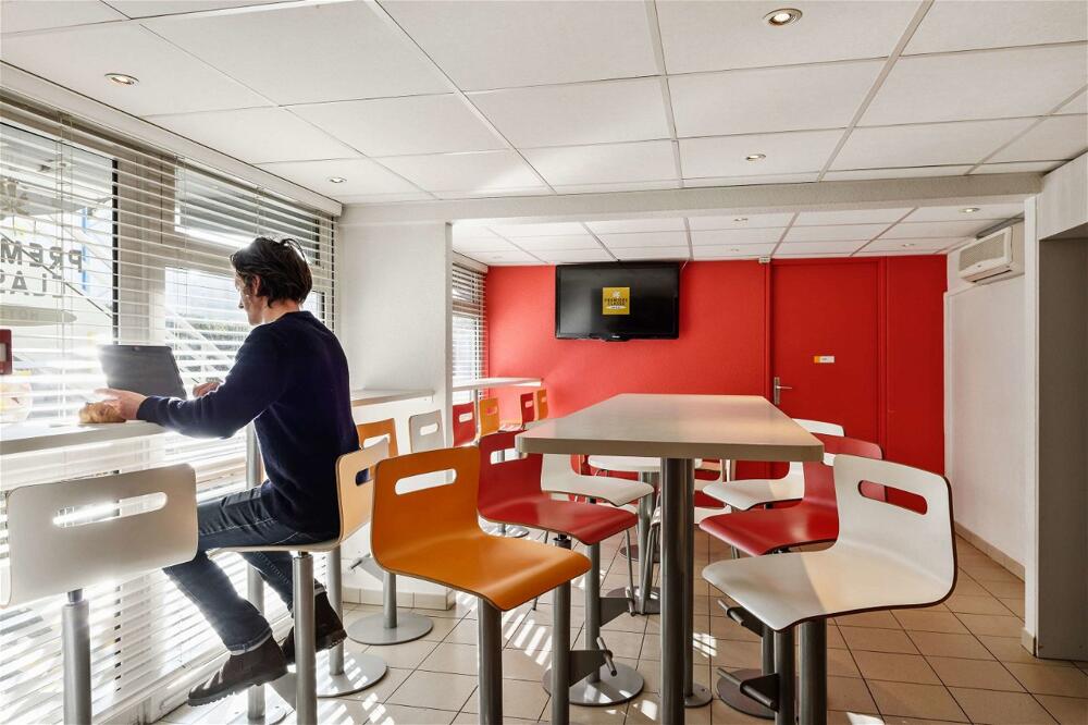 Foto de restauración de Hotel Premiere Classe Marseille Est - La Valentine