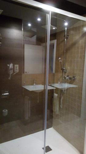 Foto del baño de Hotel Resort Cueva del Fraile
