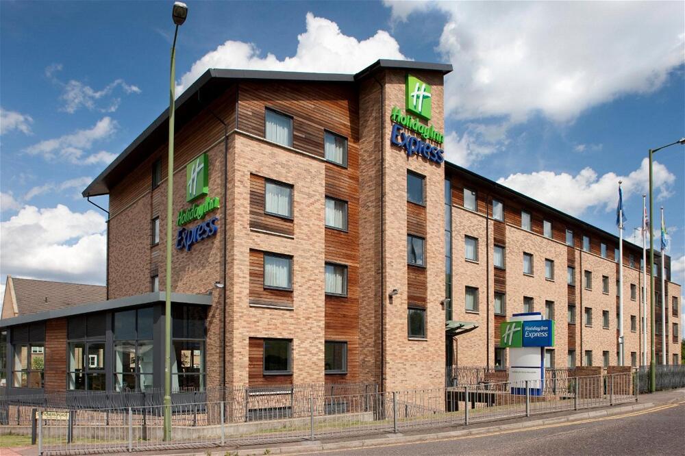 Foto del exterior de Holiday Inn Express Hemel Hempstead, an IHG Hotel