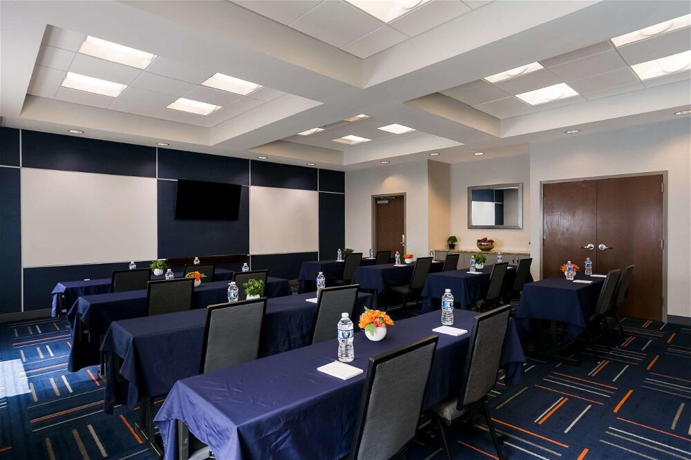 Facilities – Hotel Hampton Inn &amp;amp; Suites Wilmington Christiana