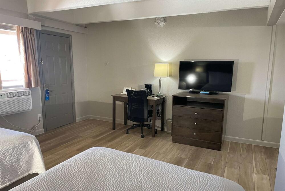 Foto de una habitación de Hotel Days Inn by Wyndham Denver Downtown