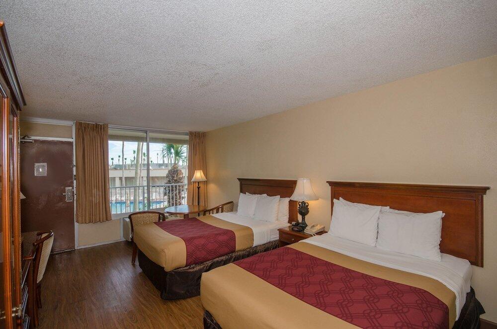 Foto de una habitación de Hotel Econo Lodge Port Canaveral Area
