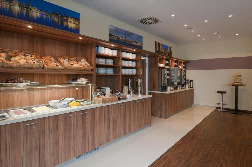 Photo – Hotel Premier Inn Hamburg City Millerntor