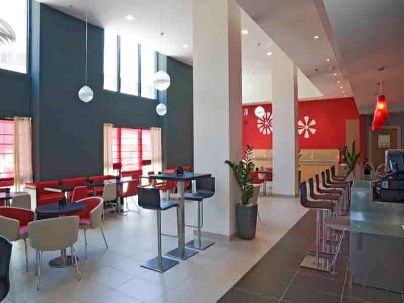 Foto general de B&amp;amp;B HOTEL Barcelona Mataro