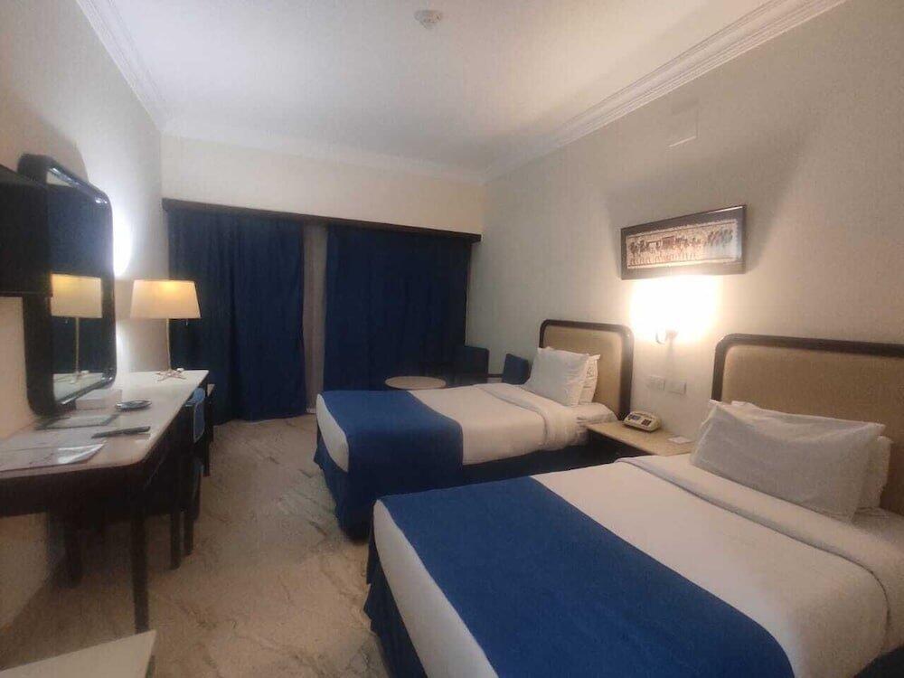 Foto de una habitación de Aracan Eatabe Luxor Hotel
