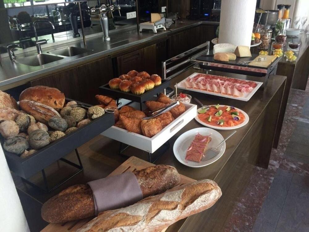 Foto de restauración de Hotel The Fourth - Tafelrond