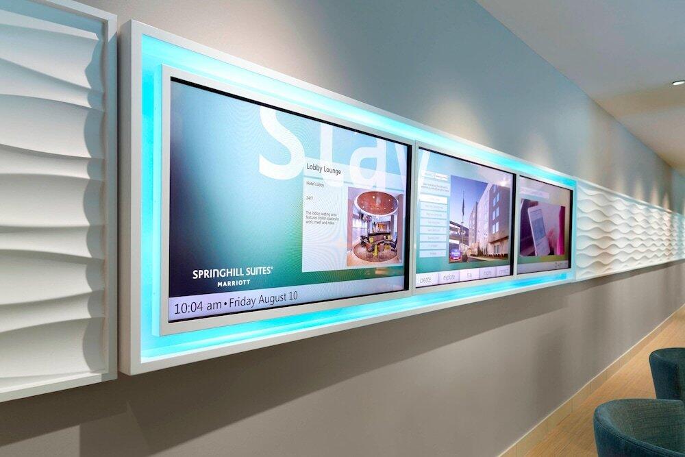 Foto de los servicios de Hotel SpringHill Suites by Marriott Atlanta Airport Gateway