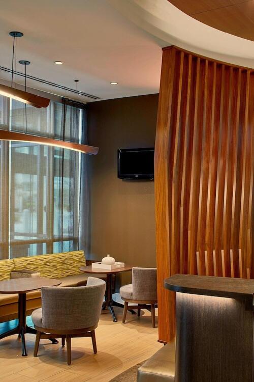 Foto de restauración de Hotel SpringHill Suites by Marriott Atlanta Airport Gateway