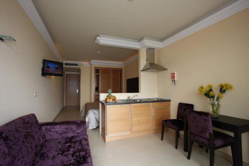 Foto de una habitación de Hotel Apartamentos Baia Brava