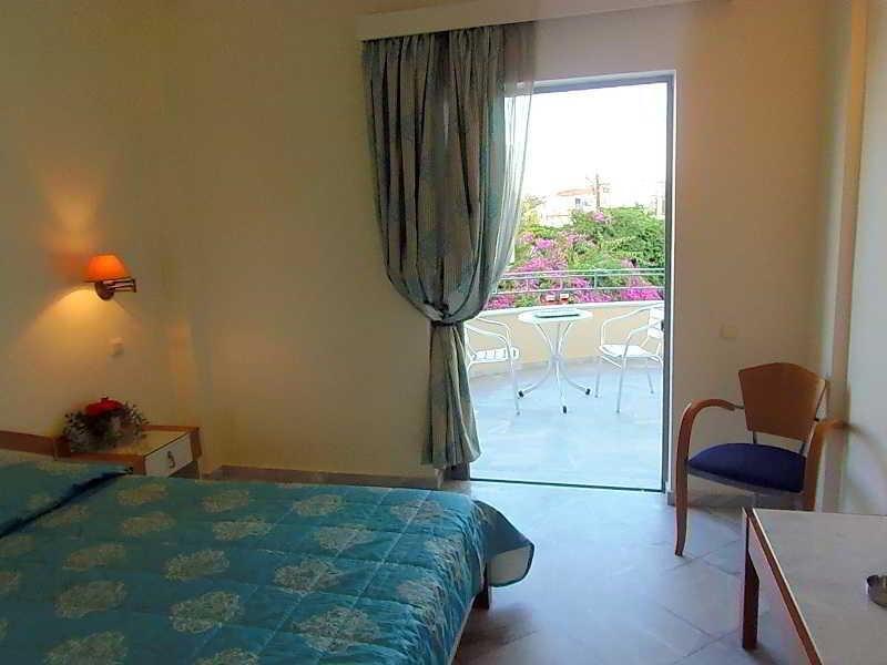 Foto general de Yakinthos Hotel