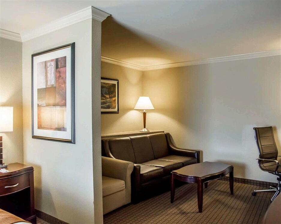Foto de una habitación de Hotel Comfort Suites Cincinnati North
