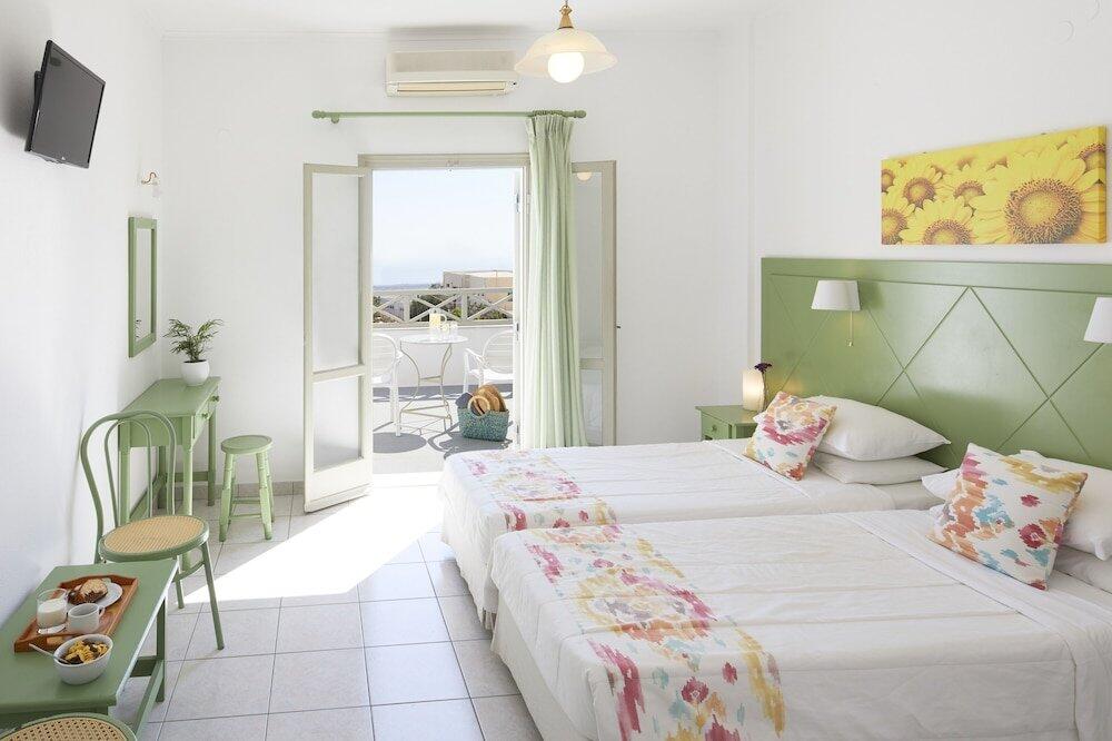 Foto de una habitación de Hotel Nissos Thira