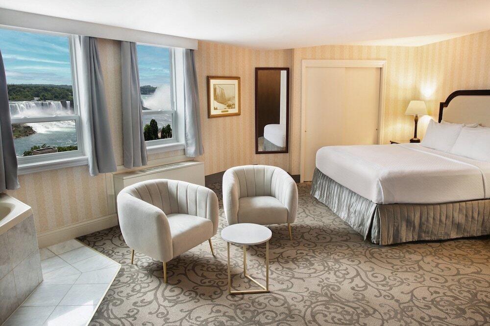 Foto de una habitación de Crowne Plaza Hotel-Niagara Falls/Falls View, an IHG Hotel