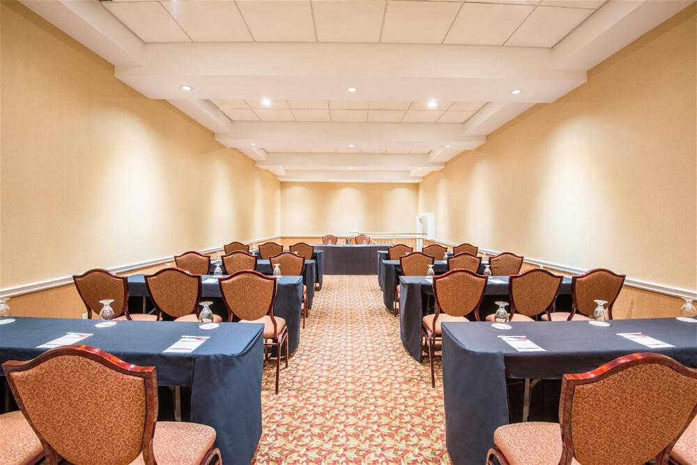 Foto de los servicios de Crowne Plaza Hotel-Niagara Falls/Falls View, an IHG Hotel