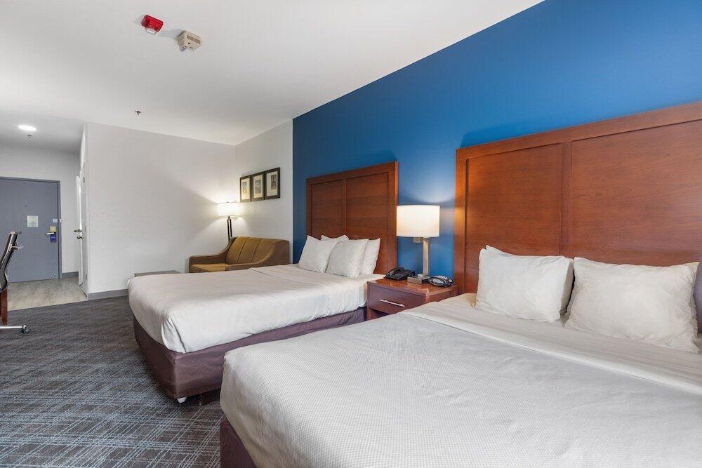 Foto de una habitación de Hotel Comfort Suites Lombard/Addison
