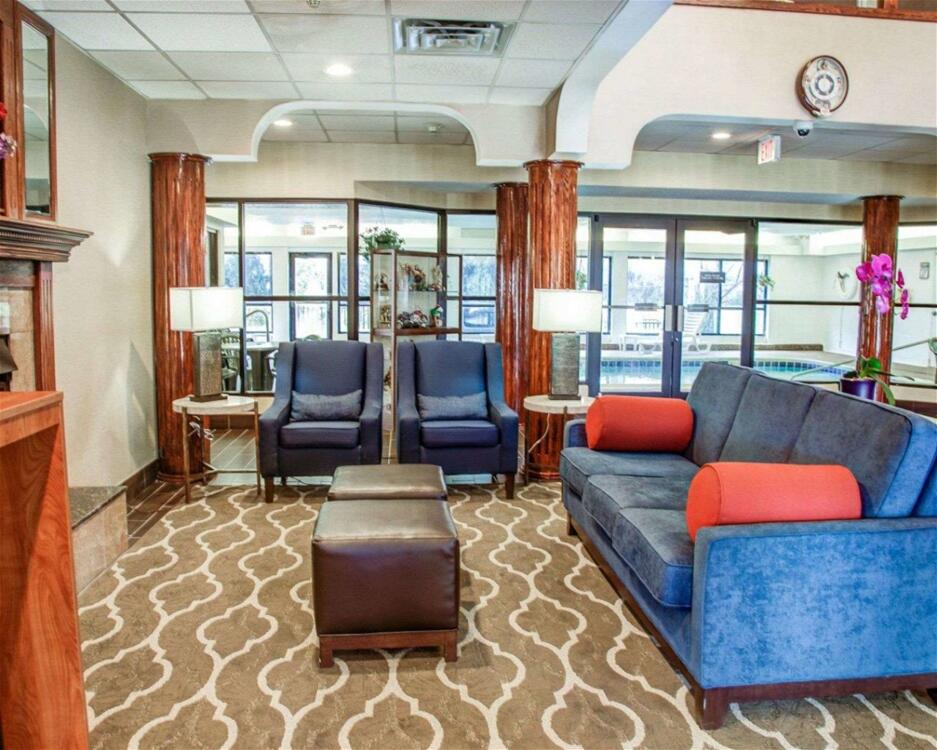 Foto de las zonas nobles de Hotel Comfort Suites Lombard/Addison