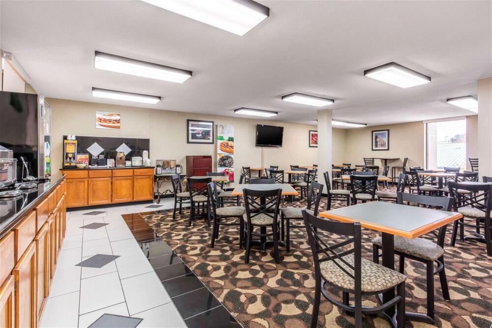 Foto de restauración de Hotel Quality Inn Opryland Area