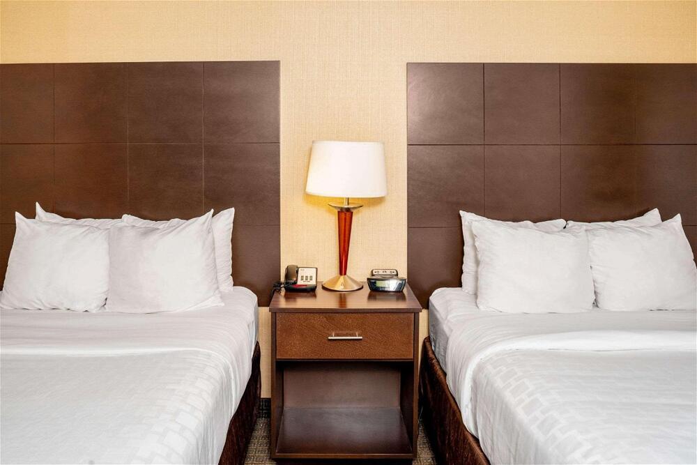 Foto de una habitación de Hotel Clarion Pointe Harrisonburg