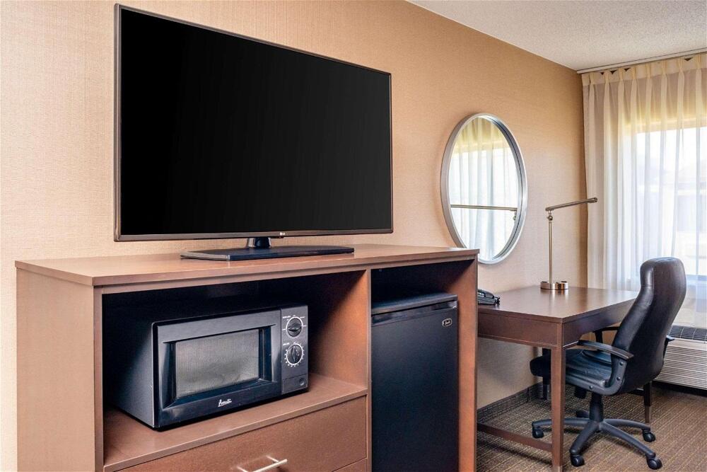 Foto de una habitación de Hotel Clarion Pointe Harrisonburg