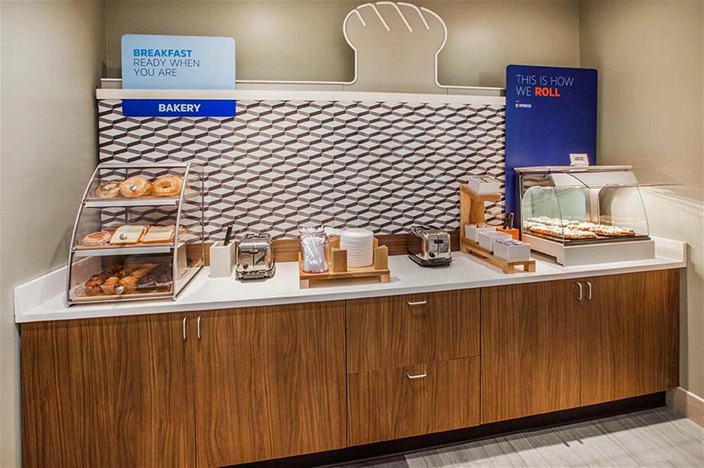 Foto de restauración de Holiday Inn Express Manhattan Times Square South, an IHG Hotel