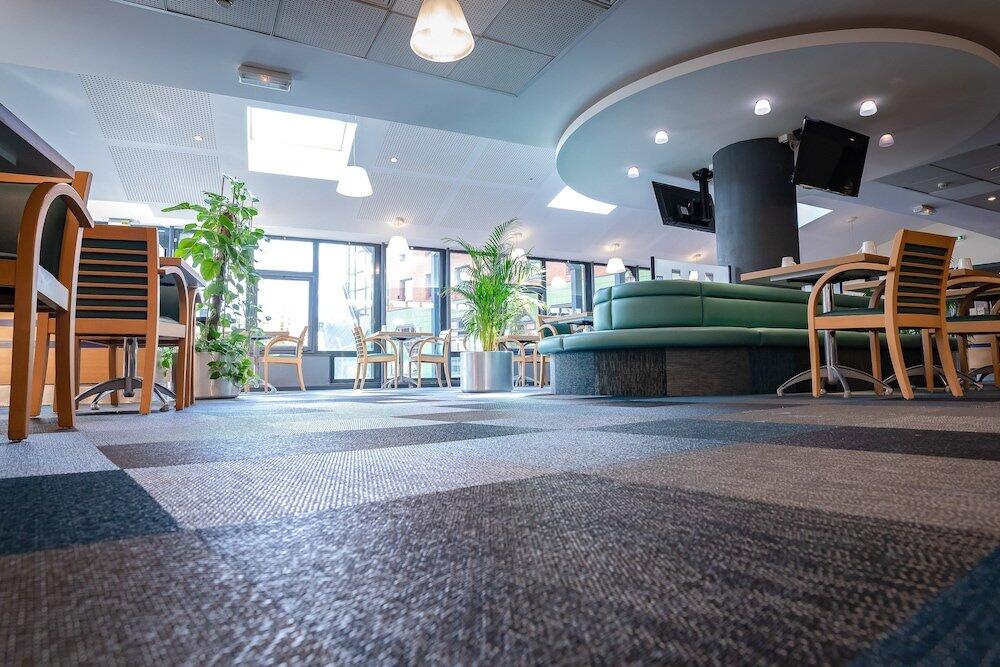 Foto de restauración de Holiday Inn Express Arras, an IHG Hotel