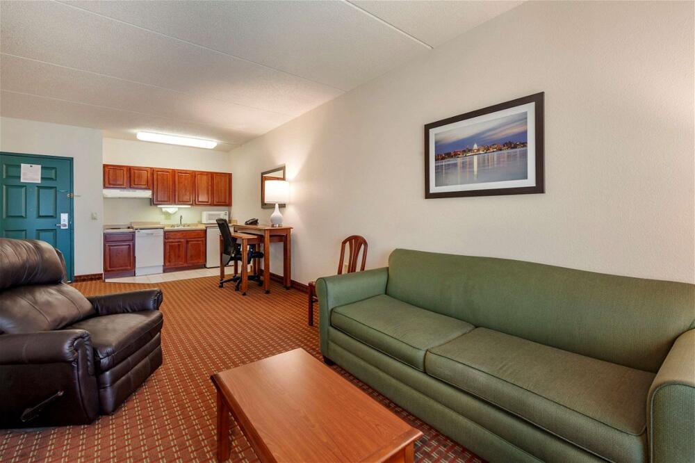 Foto de una habitación de Hotel Clarion Suites at the Alliant Energy Center