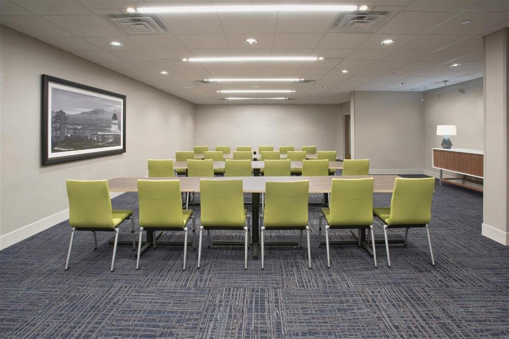 Foto de los servicios de Holiday Inn Express Pigeon Forge – Sevierville, an IHG Hotel