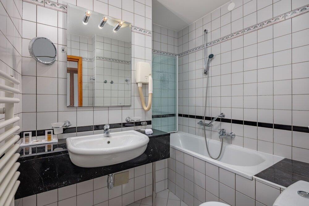 Foto del baño de Hotel Bonavia Plava Laguna