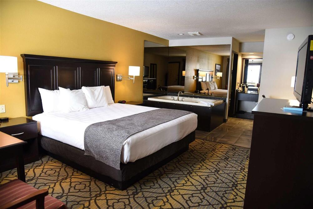 Room – Hotel Best Western of Harbor Springs