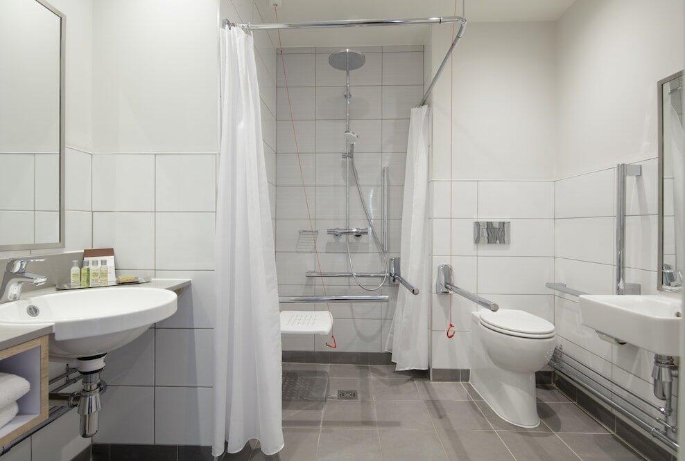 Foto del baño de Hotel DoubleTree by Hilton Stratford-upon-Avon, United Kingdom