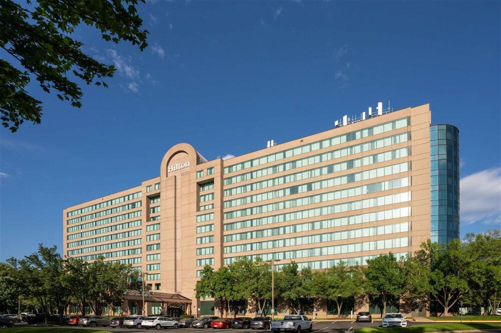 Foto del exterior de Hotel Hilton Fairfax, Va