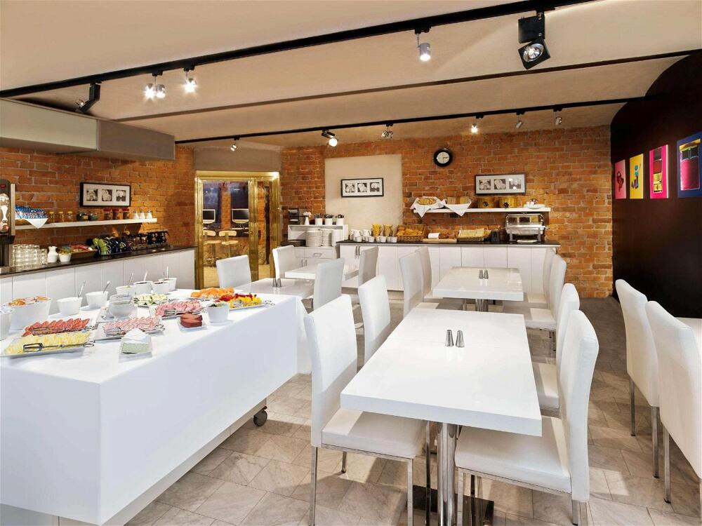 Foto de restauración de Hotel Ibis Styles Stockholm Odenplan