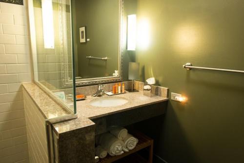 Foto del baño de Lancaster Arts Hotel