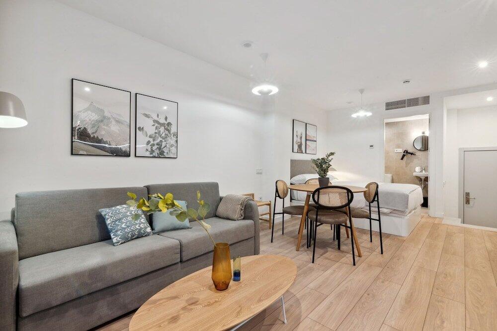 Foto de una habitación de Aparthotel limehome Valencia Carrer del Pare Palau