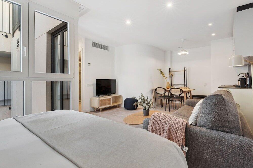 Foto de una habitación de Aparthotel limehome Valencia Carrer del Pare Palau