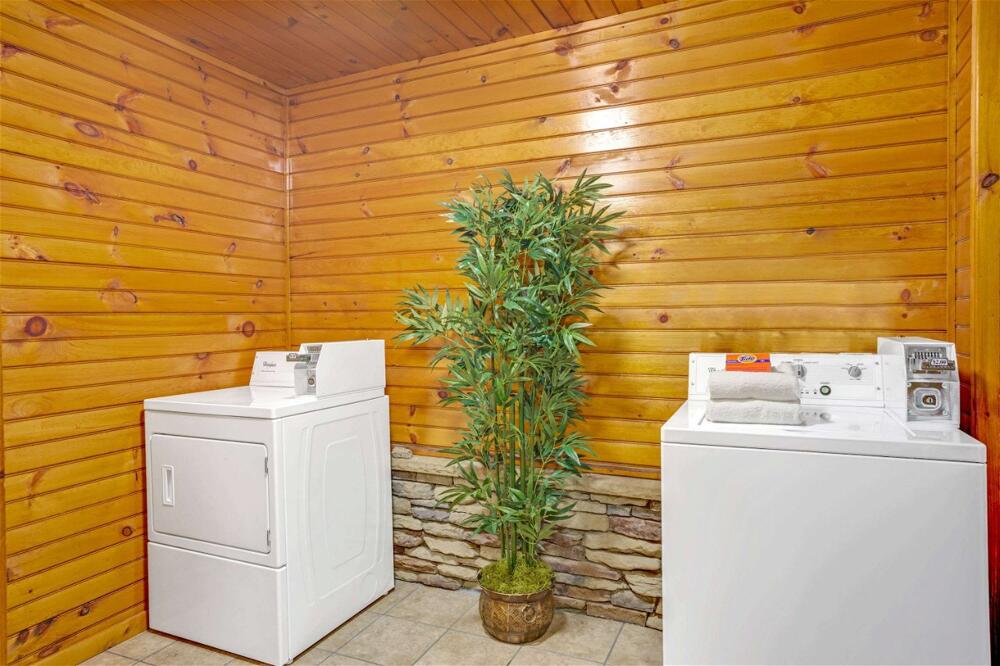 Foto de los servicios de Hotel Baymont by Wyndham Gatlinburg On The River