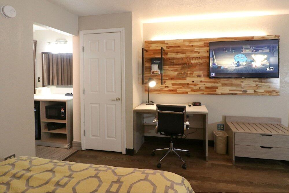 Foto de una habitación de Hotel Baymont by Wyndham Gatlinburg On The River