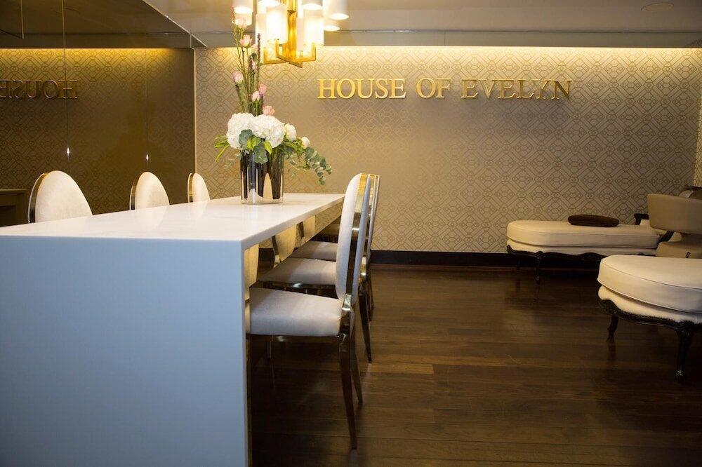 Foto de los servicios de The Vincent Hotel