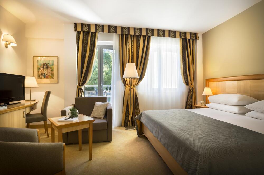 Foto de una habitación de Aminess Grand Azur Hotel