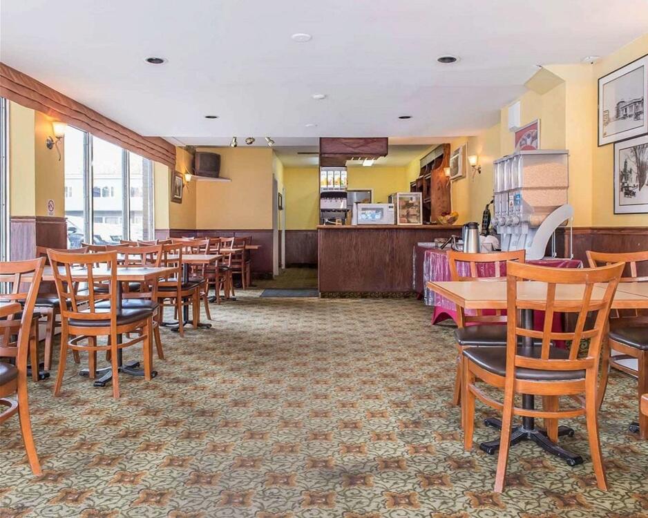 Foto de restauración de Hotel Econo Lodge Downtown Ottawa