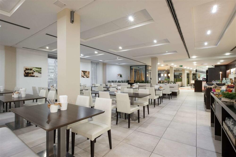 Foto de restauración de Quality Hotel Ostrava City