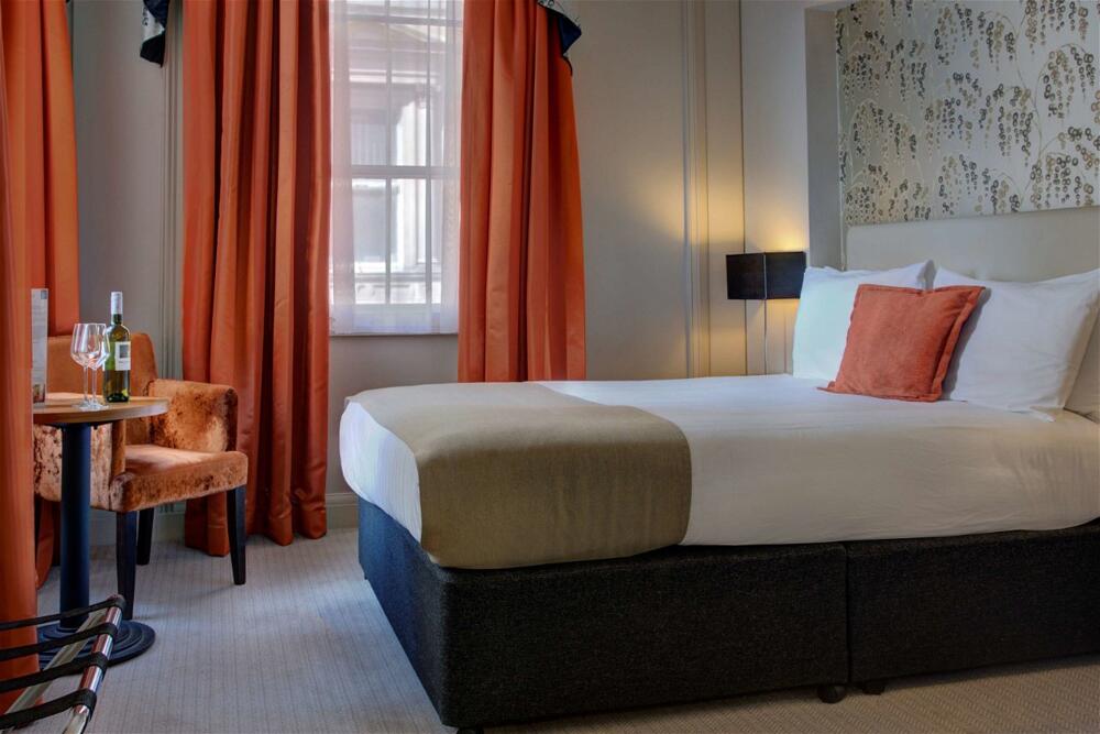 Foto de una habitación de Heywood House Hotel, BW Signature Collection