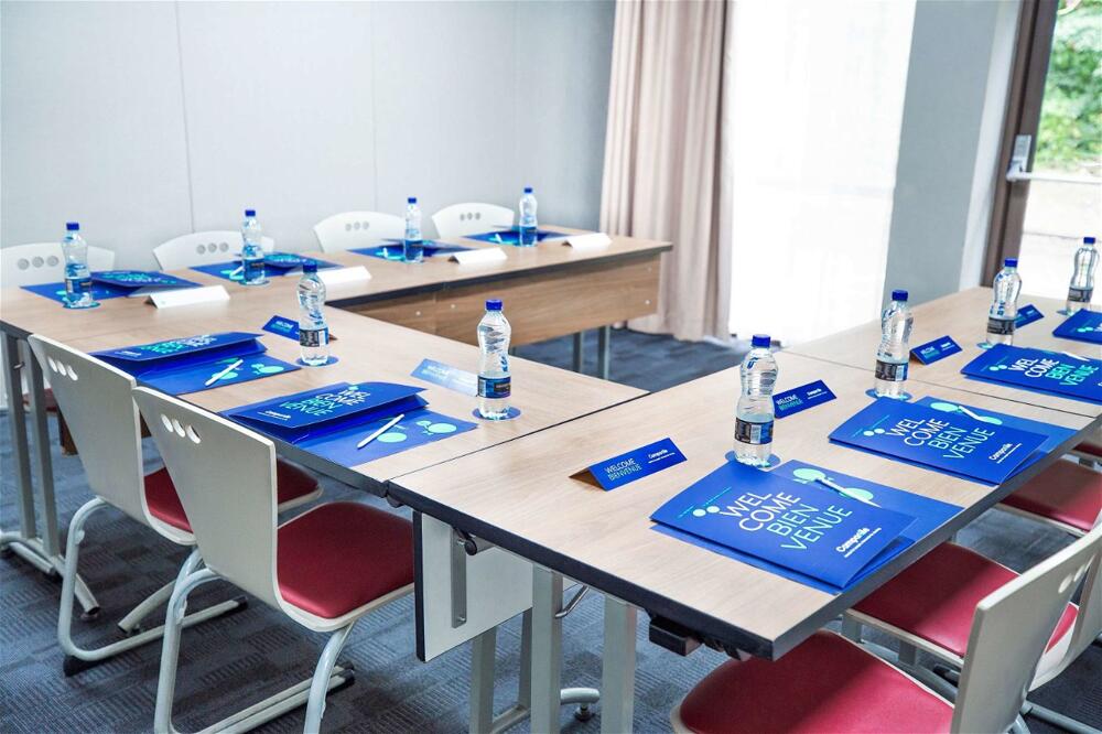 Foto de los servicios de Hotel Campanile Swindon