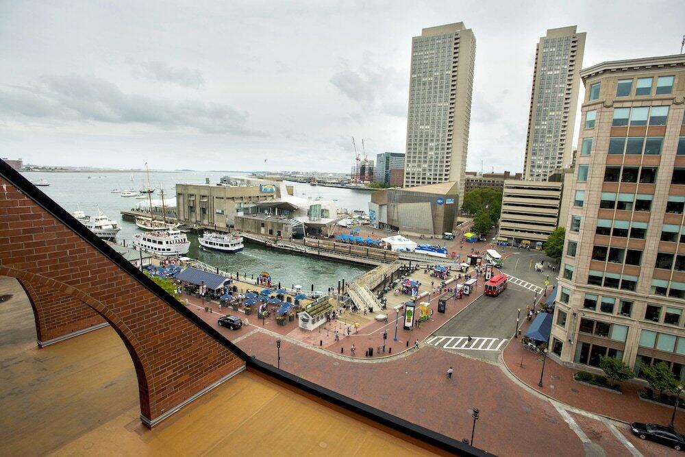 Foto de una habitación de Hotel Boston Marriott Long Wharf