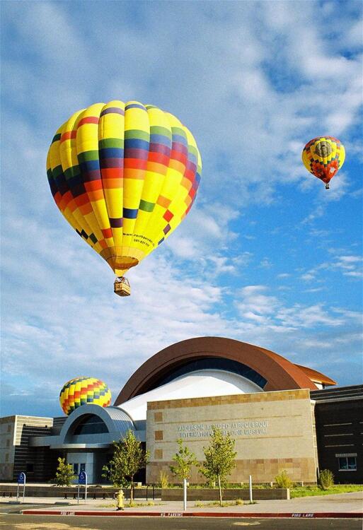Foto general de Holiday Inn Hotel &amp;amp; Suites Albuquerque Airport, an IHG Hotel