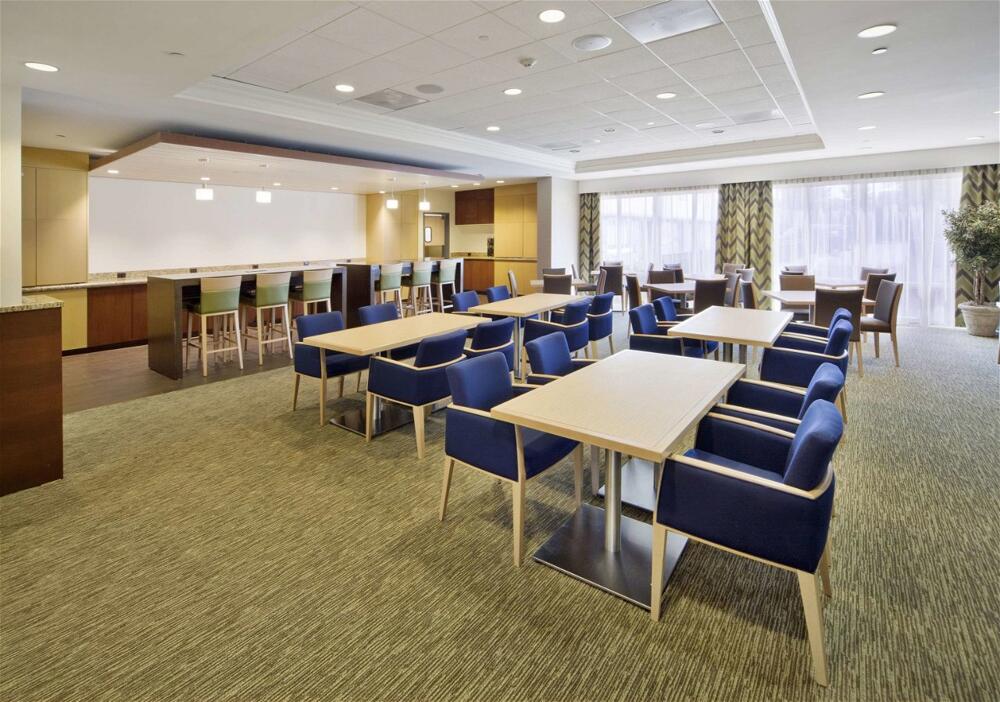 Foto de restauración de DoubleTree by Hilton Hotel Nanuet