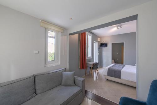 Foto de una habitación de Kimon Athens Hotel
