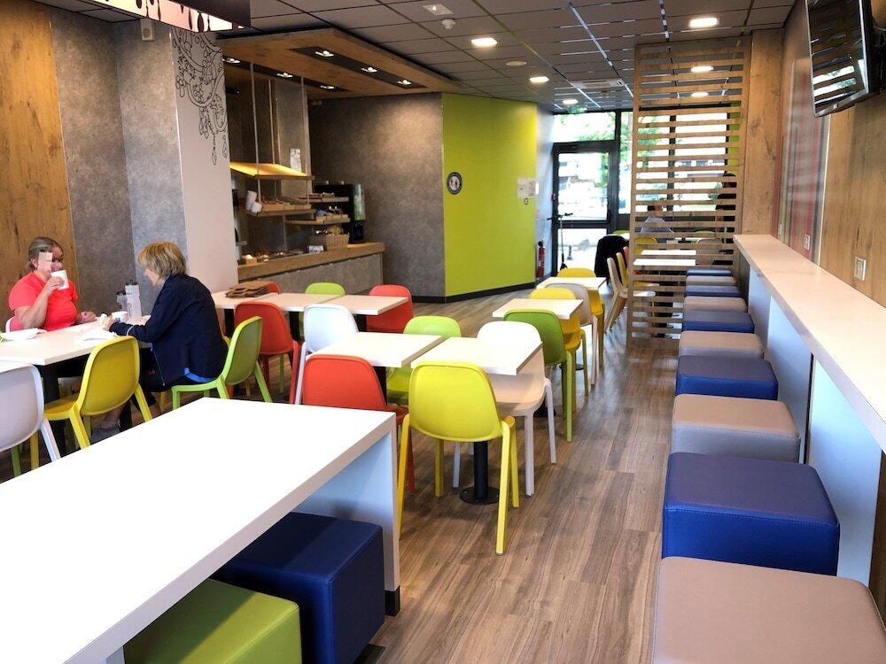 Foto de restauración de Hotel ibis budget Tours Centre Gare