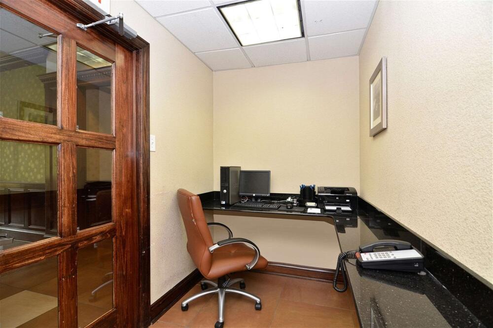 Foto de los servicios de Hotel Comfort Inn and Suites Washington DC