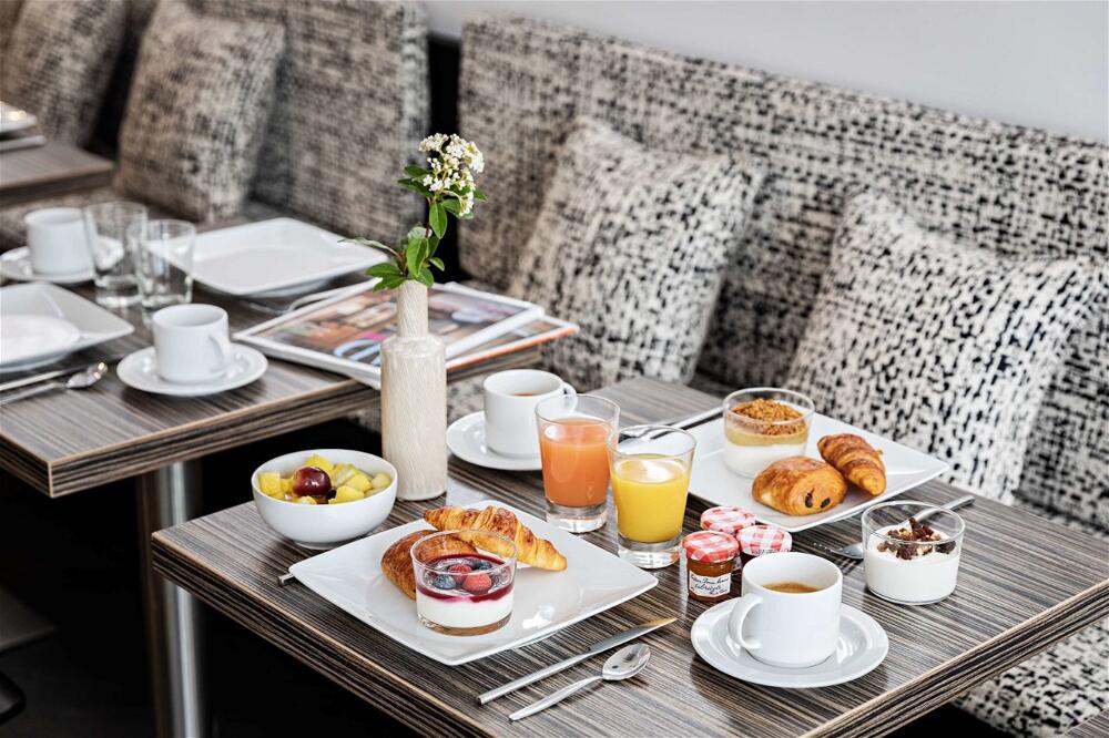Foto de las zonas nobles de Hotel Best Western Paris Porte de Versailles